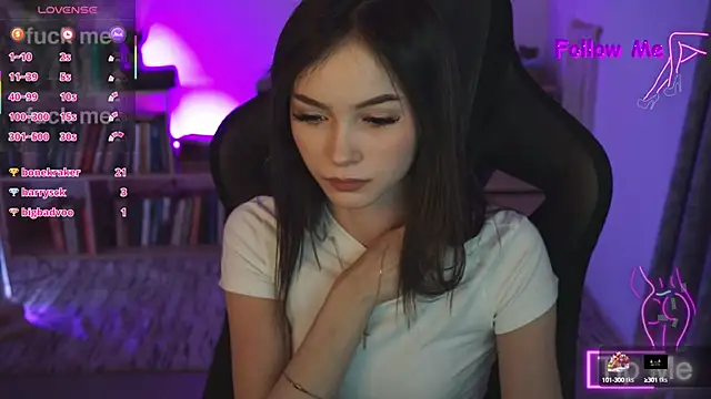 DakotaaJohnnson online show from 03.22.25