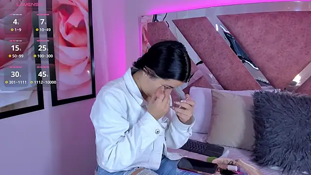 Snapshot of ValeriaOrtega chatting on 10.06.25 ValeriaOrtega online show from 10.06.25