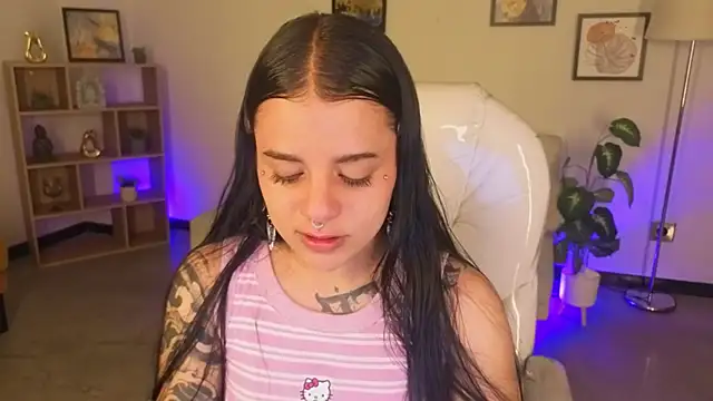 Nicole Foxx  online show from 11.07.25