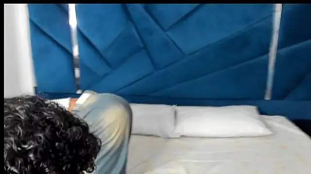 Snapshot of DanteAndKyle chatting on 01.29.25 DanteAndKyle online show from 01.29.25