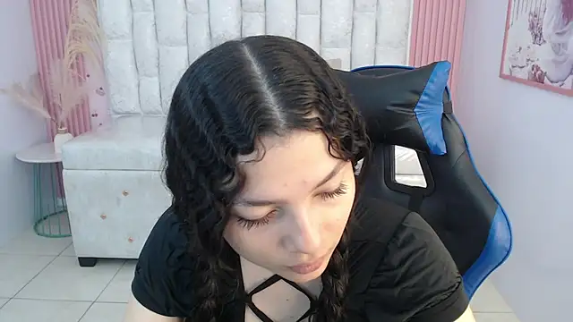 shalon diaz s online show from 10.22.25