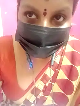 Snapshot of Tamil_queen1 chatting on 02.06.25 Tamil queen1 online show from 02.06.25