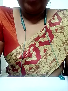 Snapshot of Tamil_queen1 chatting on 02.13.25 Tamil queen1 online show from 02.13.25