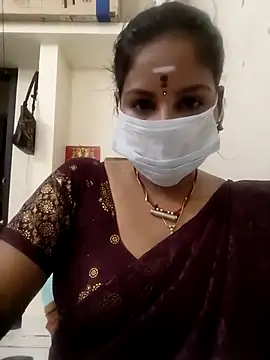 Snapshot of Tamil_queen1 chatting on 01.15.26 Tamil queen1 online show from 01.15.26