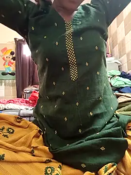 Snapshot of chocobbsimarn chatting on 03.13.25 chocobbsimarn online show from 03.13.25