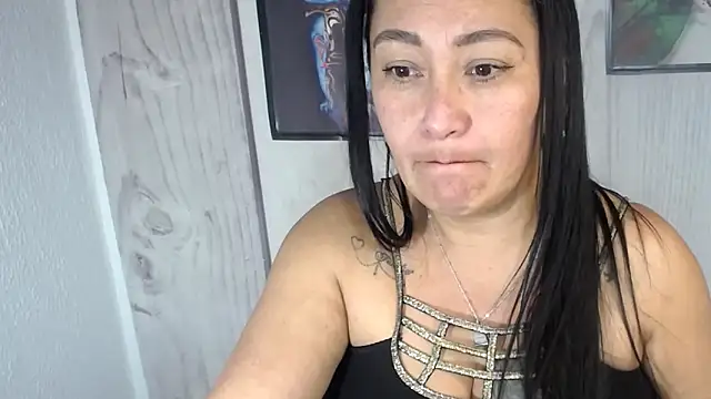 JULIANAWET69 online show from 11.29.25