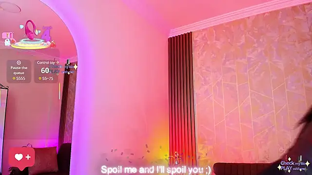 Snapshot of Aurora_thomas__1 chatting on 02.25.25 Aurora thomas 1 online show from 02.25.25