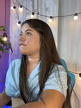 Lia little18 online show from 05.21.26