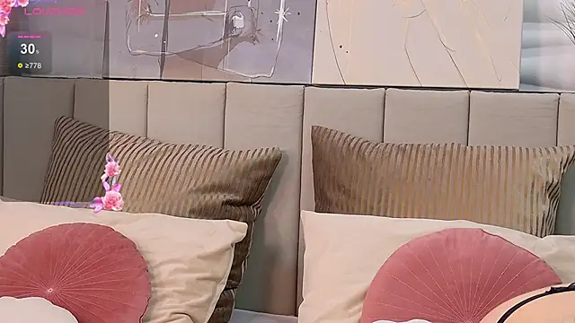 Elly Ross online show from 03.19.25