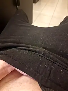 guilove5 online show from 01.18.25