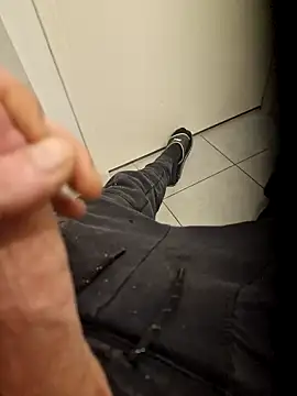 guilove5 online show from 01.26.25