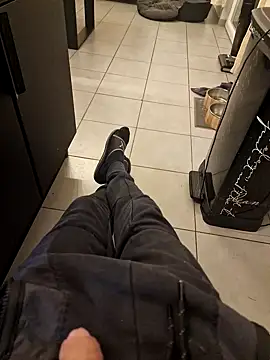 guilove5 online show from 01.26.25