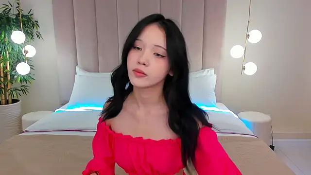 Snapshot of AnneCurtis chatting on 02.09.25 AnneCurtis online show from 02.09.25