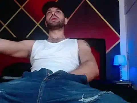 Snapshot of Cristian_white chatting on 02.21.25 Cristian white online show from 02.21.25