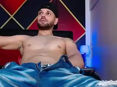 Snapshot of Cristian_white chatting on 03.13.25 Cristian white online show from 03.13.25