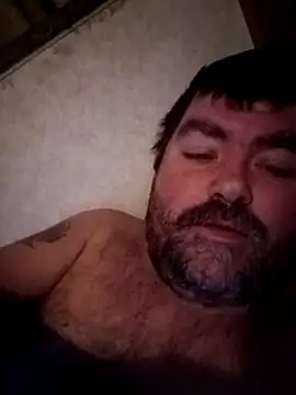 Snapshot of Rcraigue4 chatting on 02.01.25 Rcraigue4 online show from 02.01.25