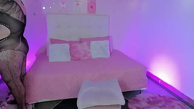 ScarlettDreamss7 online show from 11.14.25