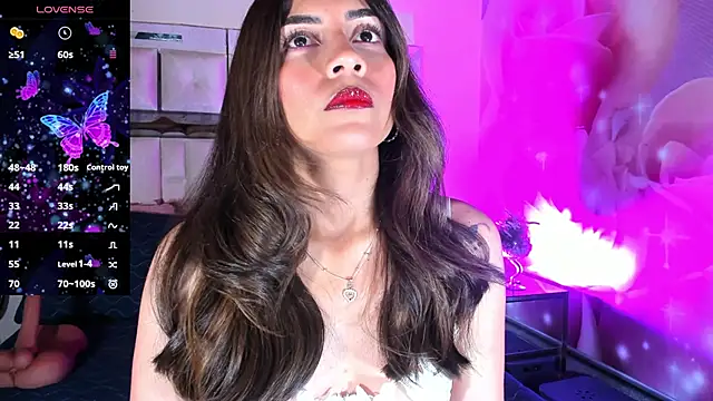 emili clark online show from 11.27.25