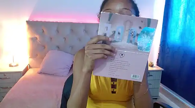 Snapshot of LITTLEDOLLHOT chatting on 02.03.25 LITTLEDOLLHOT online show from 02.03.25