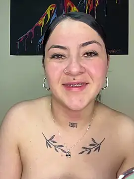 Emmie Hot online show from 02.13.25