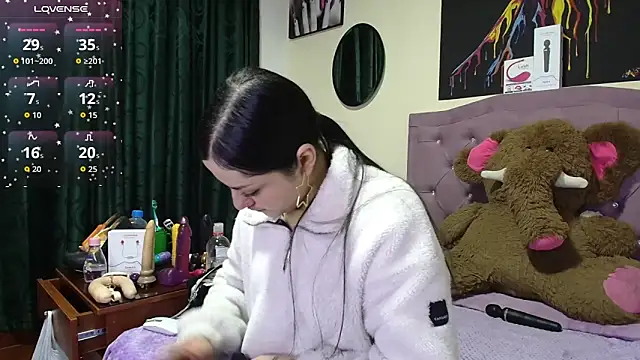 Emmie Hot online show from 02.05.26