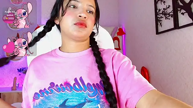 Snapshot of Sophia_waalker__1 chatting on 02.26.25 Sophia waalker 1 online show from 02.26.25