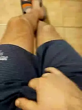 Snapshot of ALEX19833 chatting on 01.21.25 ALEX19833 online show from 01.21.25