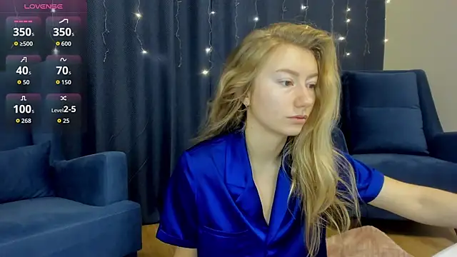 Snapshot of Rachel_Rut chatting on 11.22.25 Rachel Rut online show from 11.22.25