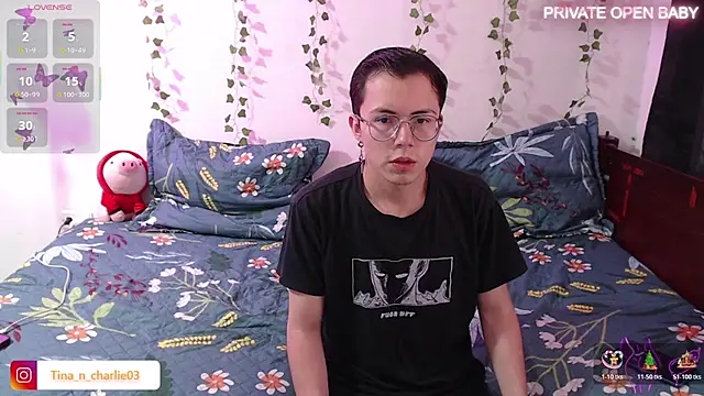 Snapshot of Tina_4_Charlie chatting on 11.05.25 Tina 4 Charlie online show from 11.05.25