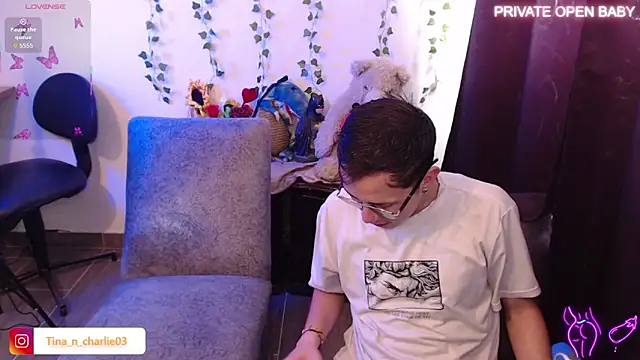 Snapshot of Tina_4_Charlie chatting on 11.28.25 Tina 4 Charlie online show from 11.28.25