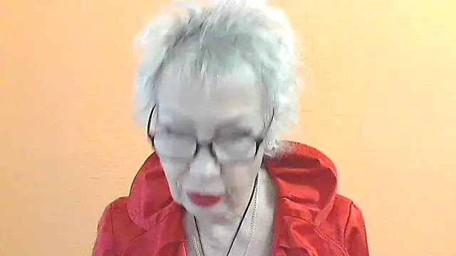 NessyJenixs online show from 10.18.25
