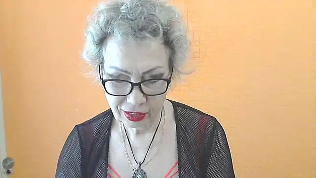 NessyJenixs online show from 04.05.26