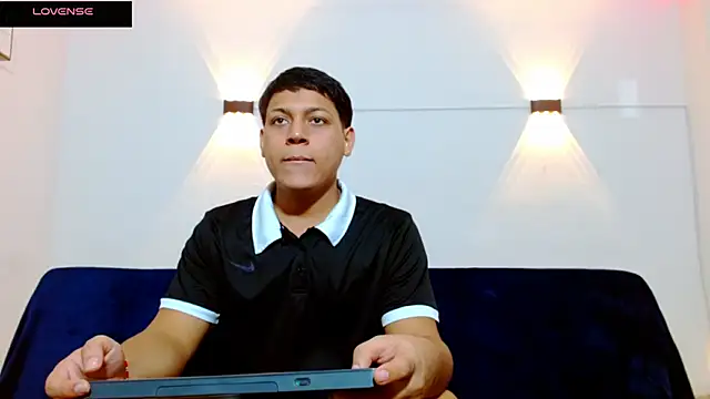 Tylerdrdn online show from 11.21.25