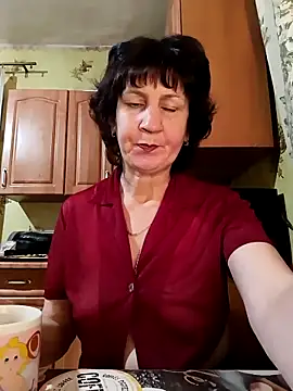 Snapshot of Laura_Kiss chatting on 03.01.25 Laura Kiss online show from 03.01.25