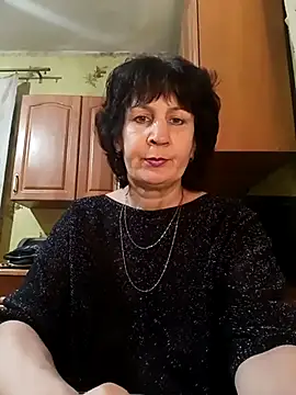 Snapshot of Laura_Kiss chatting on 03.12.25 Laura Kiss online show from 03.12.25