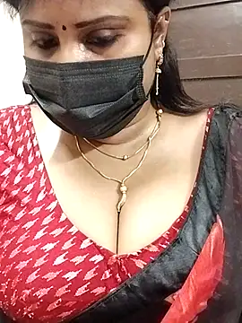 Snapshot of Queenflowerr chatting on 03.20.25 Queenflowerr online show from 03.20.25