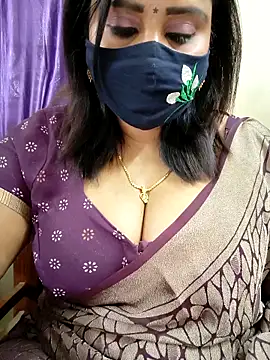 Queenflowerr online show from 04.06.26