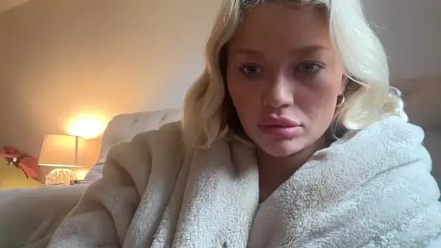 Snapshot of blissdimicco chatting on 03.07.26 blissdimicco online show from 03.07.26