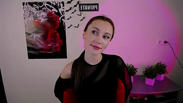 Nikonara Love online show from 03.18.25