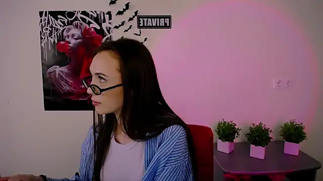 Nikonara Love online show from 03.21.25