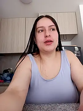 Snapshot of ary-cooper chatting on 11.19.25 ary-cooper online show from 11.19.25