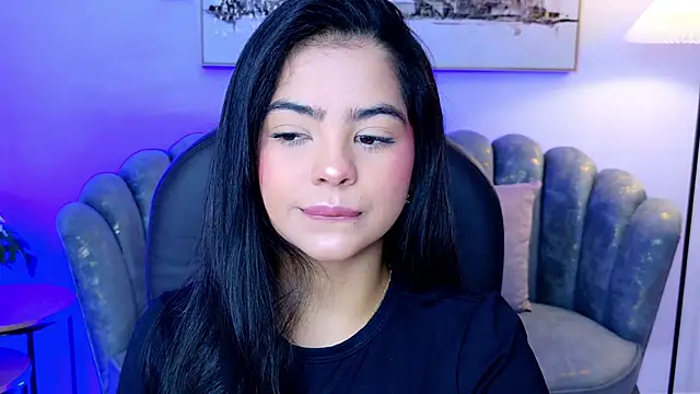 Layla Breezee online show from 05.21.26