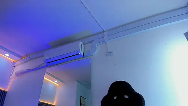 Snapshot of bonnieAn chatting on 03.22.25 bonnieAn online show from 03.22.25