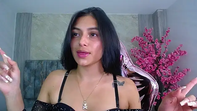 Snapshot of lilith_petit_sub chatting on 01.23.25 lilith petit sub online show from 01.23.25