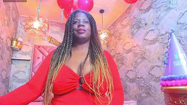 nefertiti ebony online show from 06.01.26