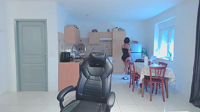 Snapshot of serena__vedette chatting on 01.27.25 serena vedette online show from 01.27.25