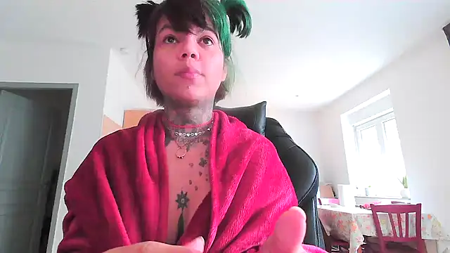 Snapshot of serena__vedette chatting on 02.21.25 serena vedette online show from 02.21.25