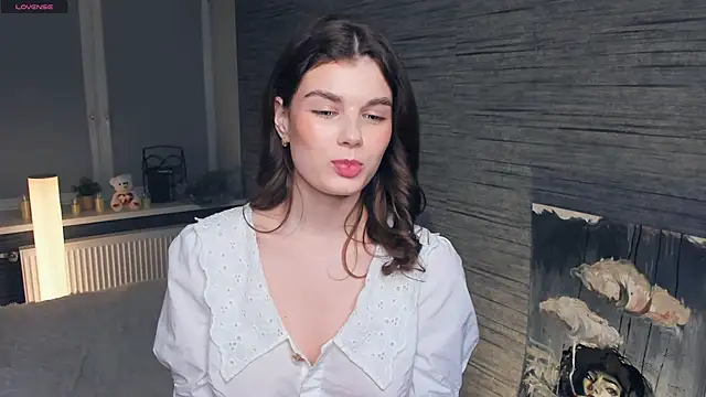 FloraDobb online show from 03.14.25