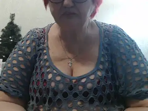 Snapshot of DeniseeRosea chatting on 02.17.25 DeniseeRosea online show from 02.17.25