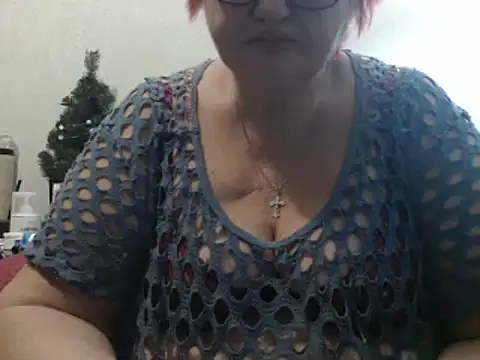Snapshot of DeniseeRosea chatting on 02.19.25 DeniseeRosea online show from 02.19.25